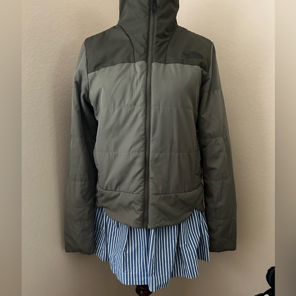 The North Face Women’s Lightweight Quilted Jacket Size M Olive Green & Gray - Picture 7 of 15